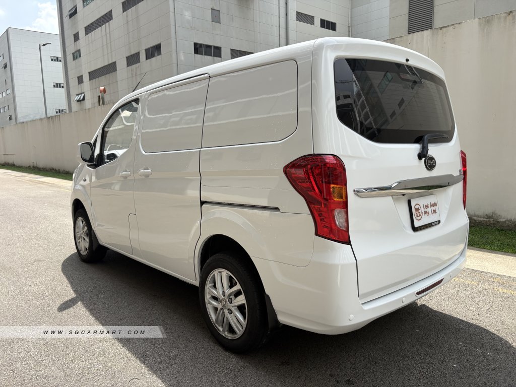 BYD T3 2023 photo 5