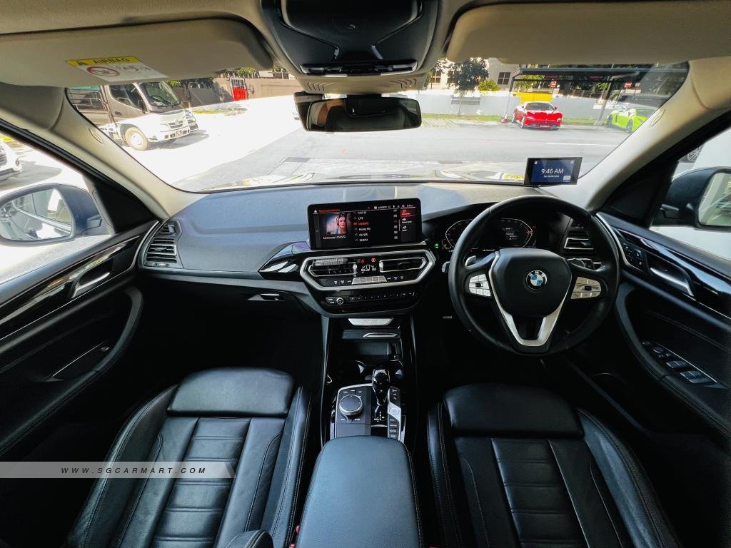 BMW 5 Series 523i Highline - Side Front
