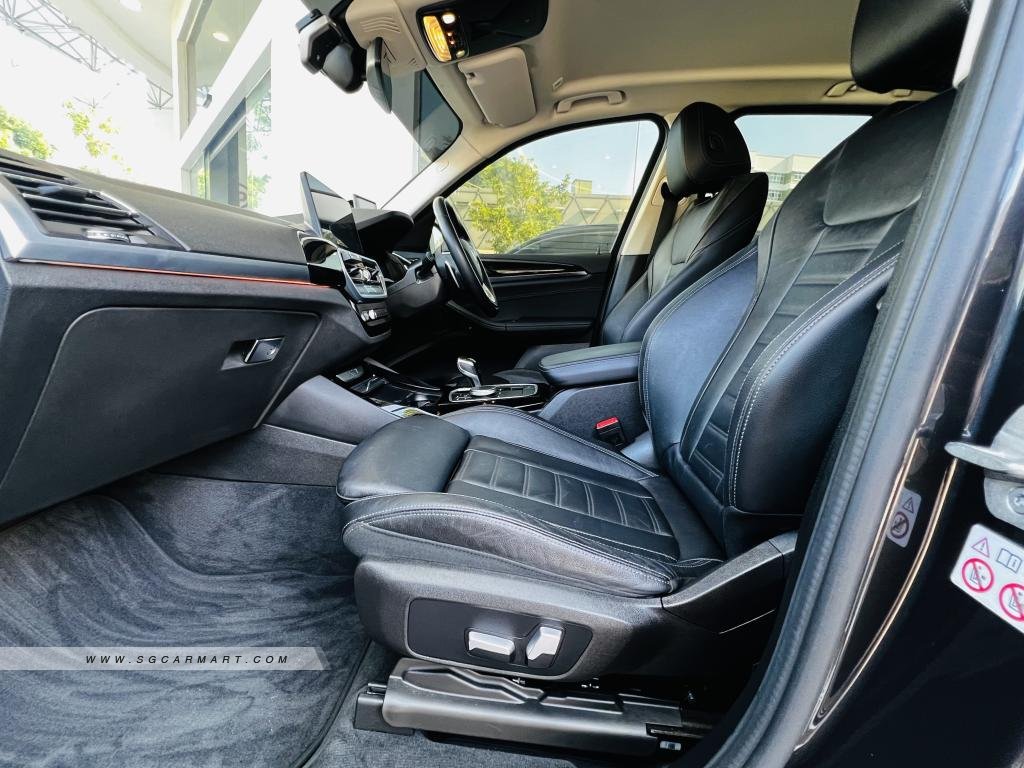 BMW 5 Series 523i Highline - Side Front