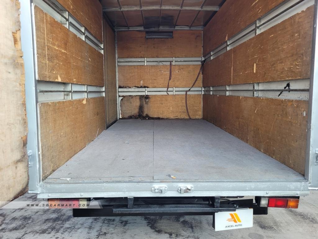 Mitsubishi Fuso Canter 2016 photo 5