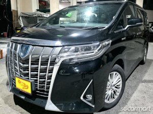 Toyota Alphard Hybrid 2.5A Elegance Moonroof