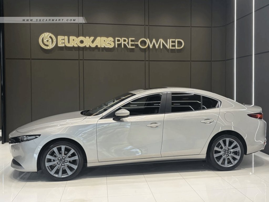 Mazda 3 Mild Hybrid 1.5A Luxury Sunroof