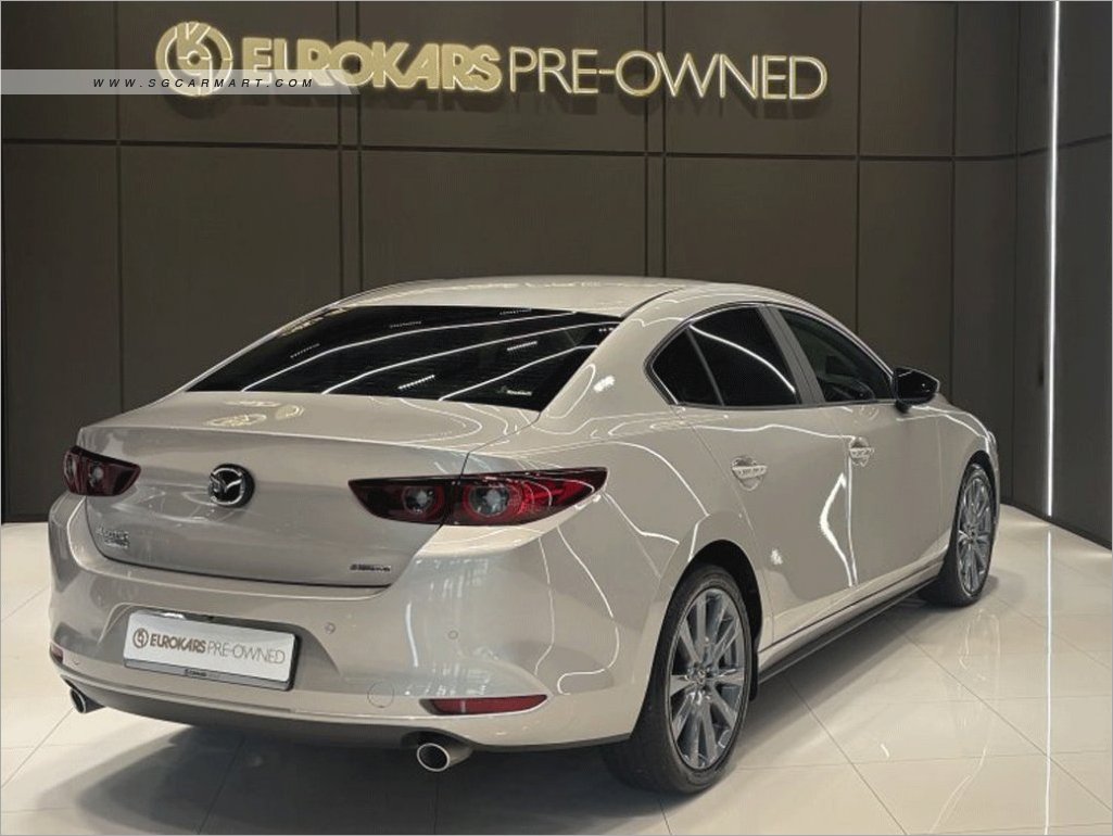 Mazda 3 Mild Hybrid 1.5A Luxury Sunroof