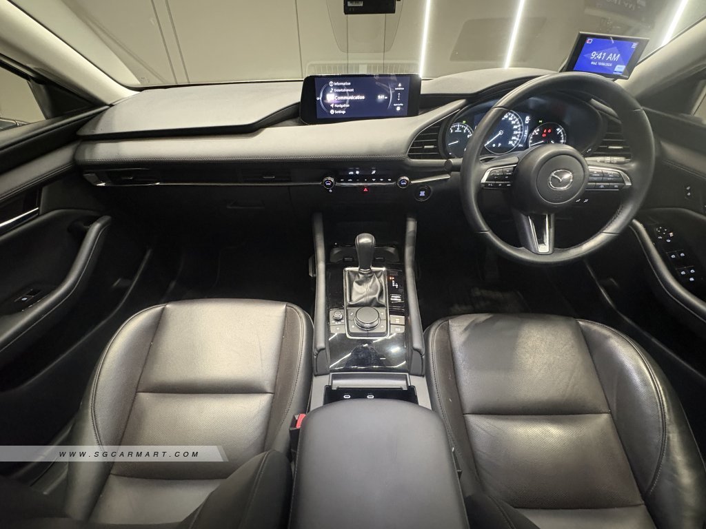 Mazda 3 Mild Hybrid 1.5A Luxury Sunroof