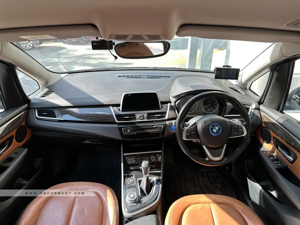BMW 216I 2017 photo 5