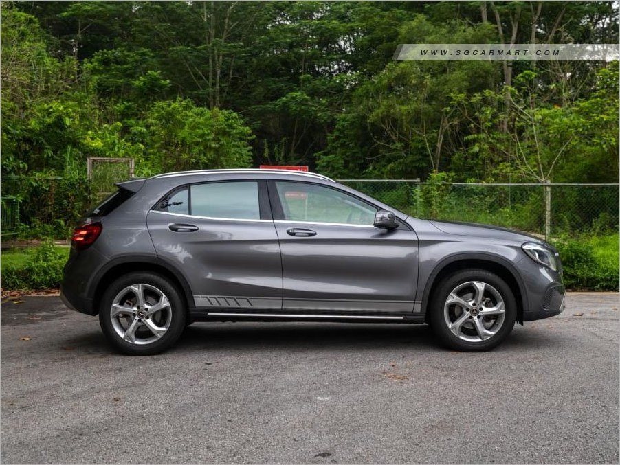 Mercedes-Benz Gla180 2017 photo 2