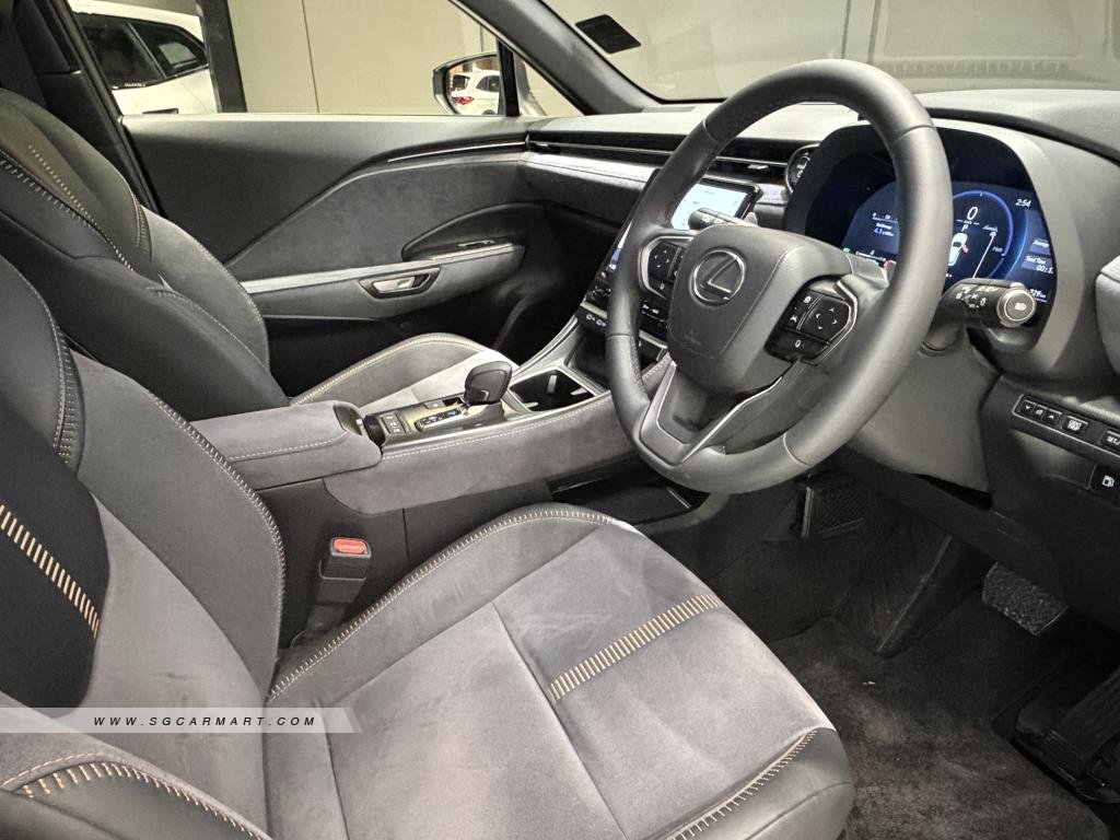 Lexus LBX Hybrid 1.5A Cool