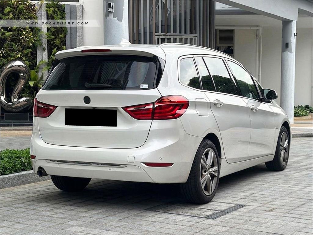 BMW 216D 2016 photo 4