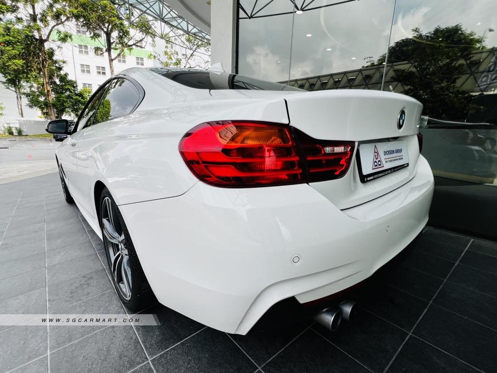 BMW 5 Series 523i Highline - Side Front