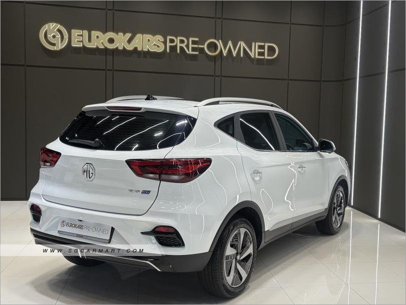 MG ZS EV Trophy Panoramic Roof