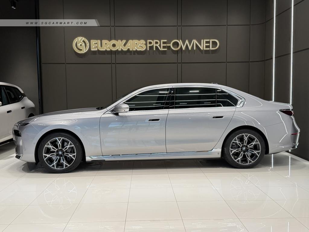 BMW i7 Electric eDrive50 Pinnacle