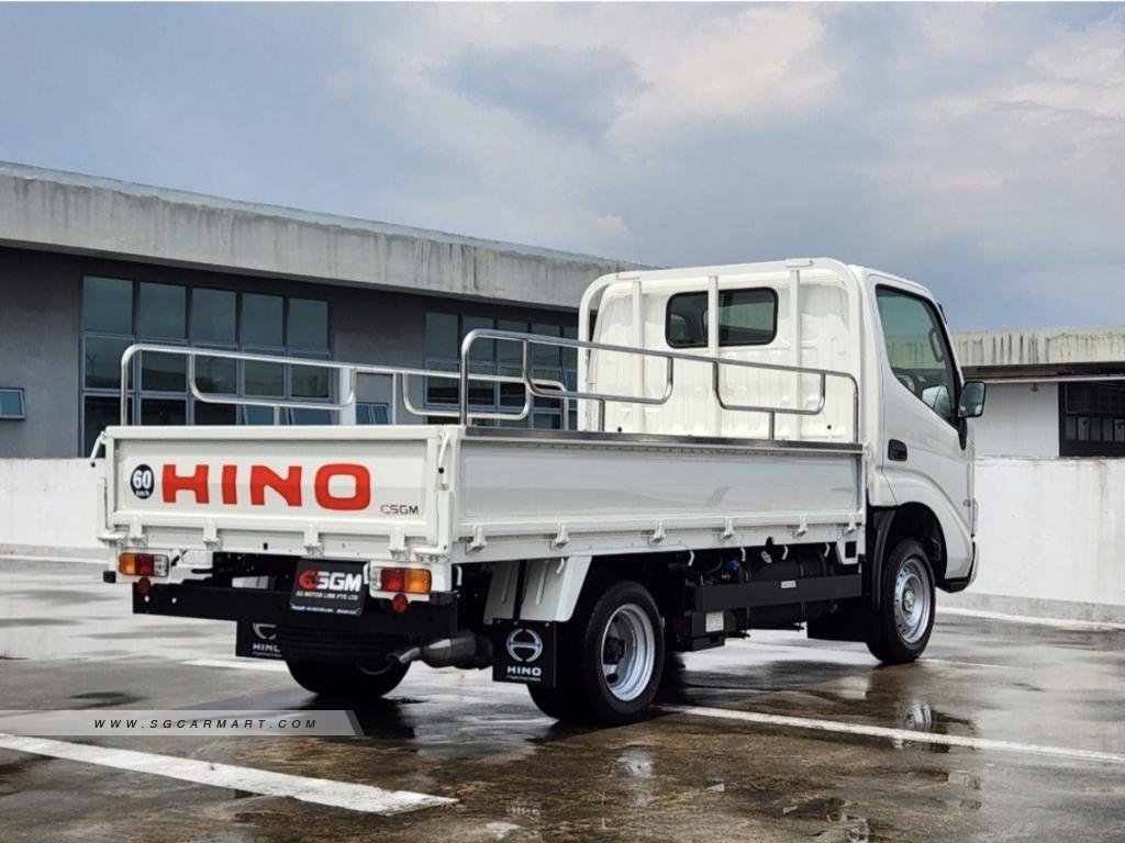 Hino Dutro 2026 photo 4