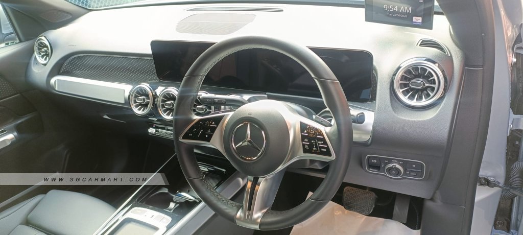 Mercedes-Benz Glb180 2024 photo 3