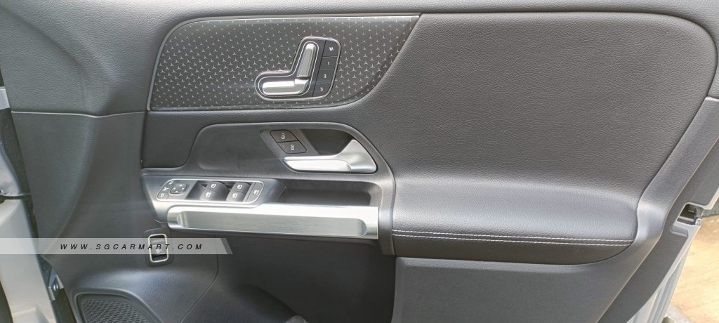 Mercedes-Benz Glb180 2024 photo 4