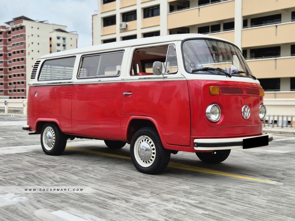 Volkswagen Kombi 1974 photo 2