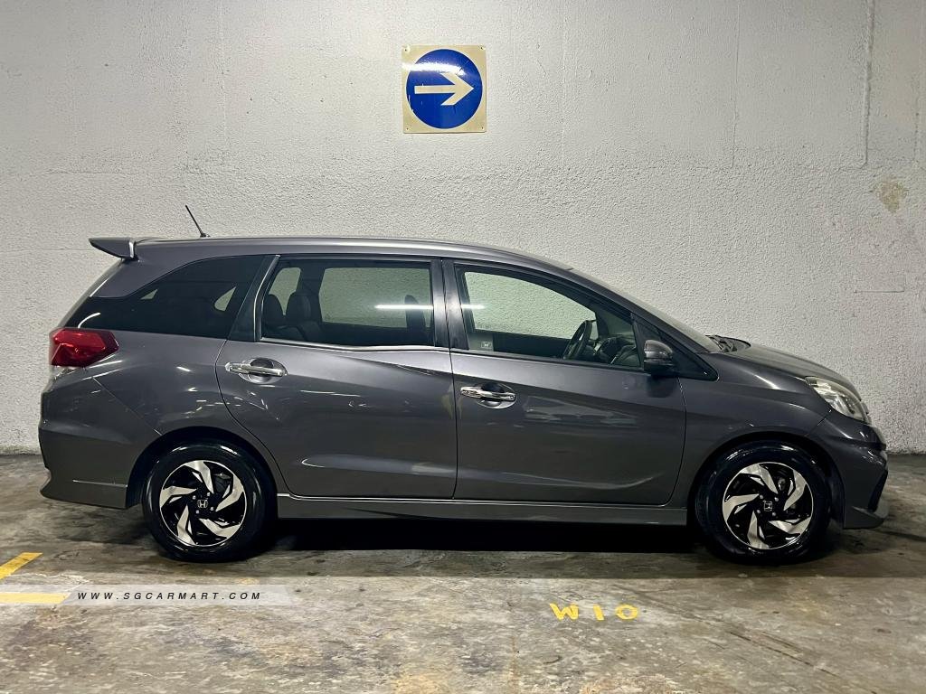 Honda Mobilio 2017 photo 2