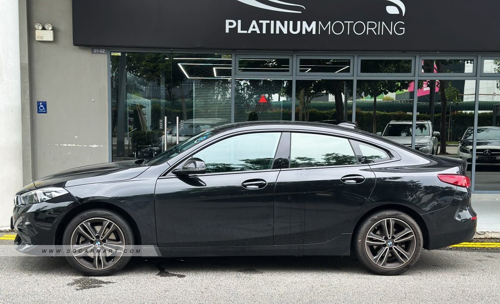 BMW 216I 2022 photo 3