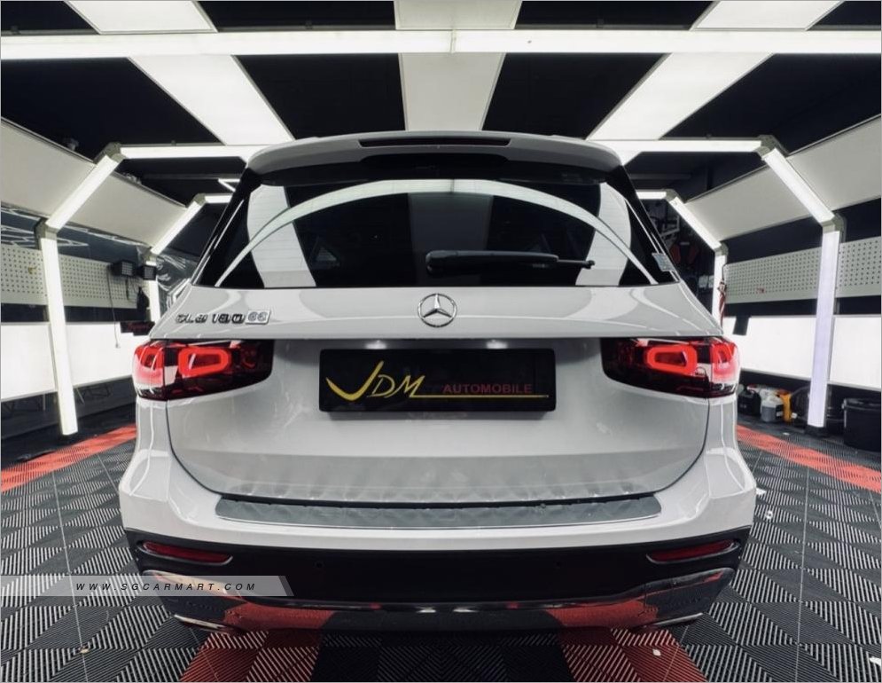 Mercedes-Benz Glb180 2023 photo 4