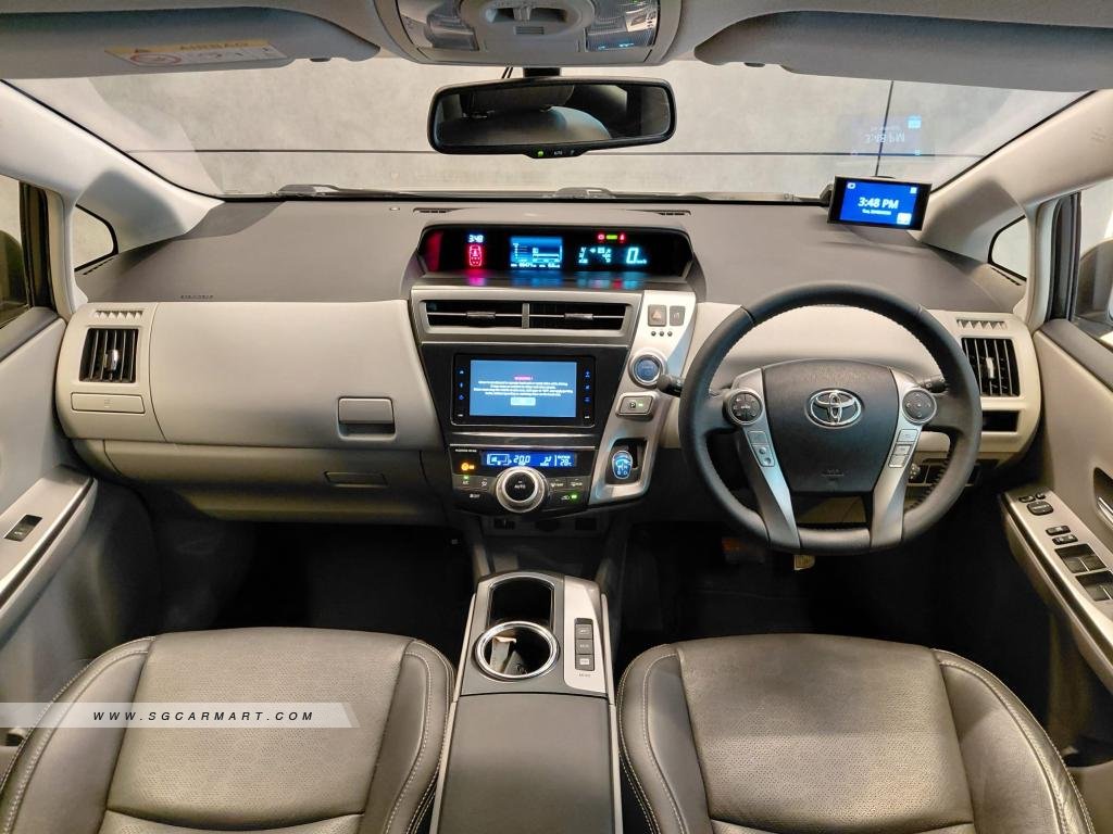 Toyota Prius Plus 2019 photo 4