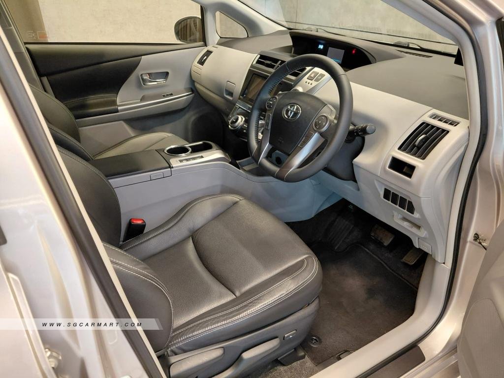 Toyota Prius Plus 2019 photo 5