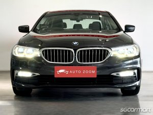 BMW 5 Series 520i Luxury-thumbnail