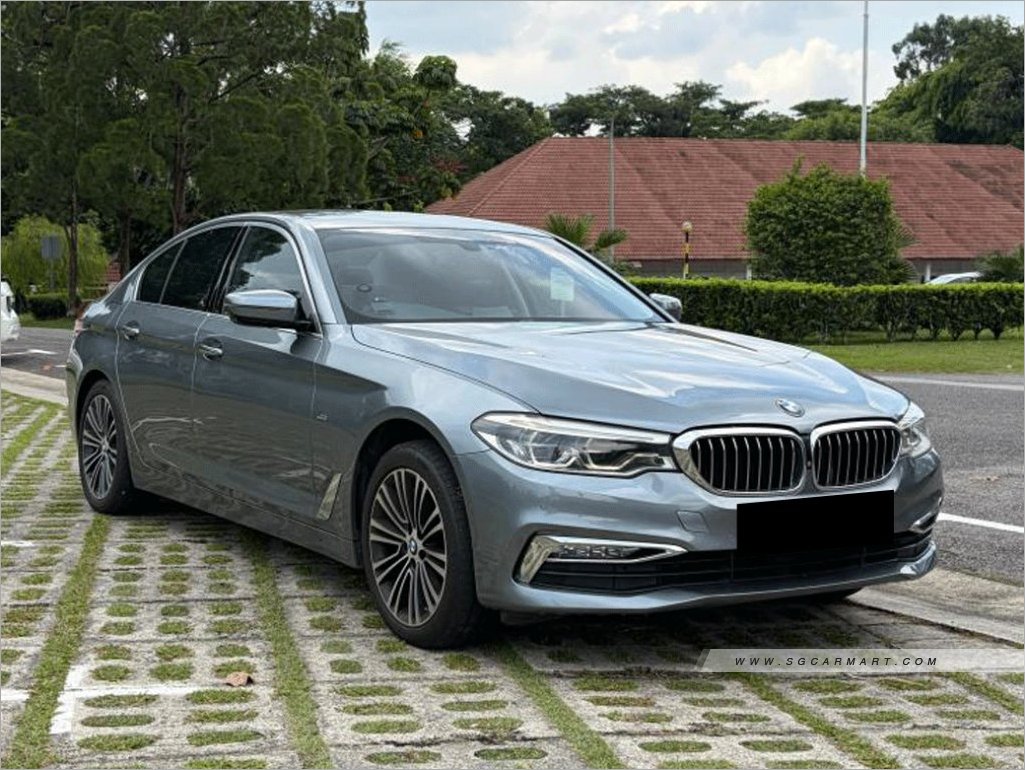 BMW 5 Series 2018 photo 2