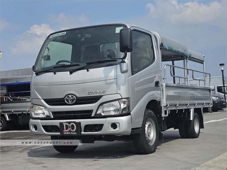 Toyota Dyna 2017 photo 2