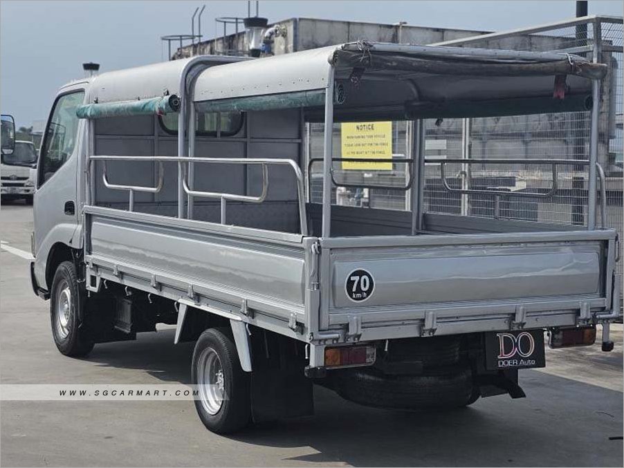 Toyota Dyna 2017 photo 4