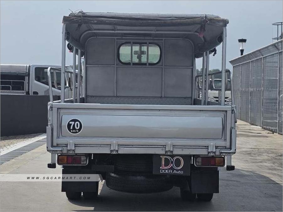 Toyota Dyna 2017 photo 5