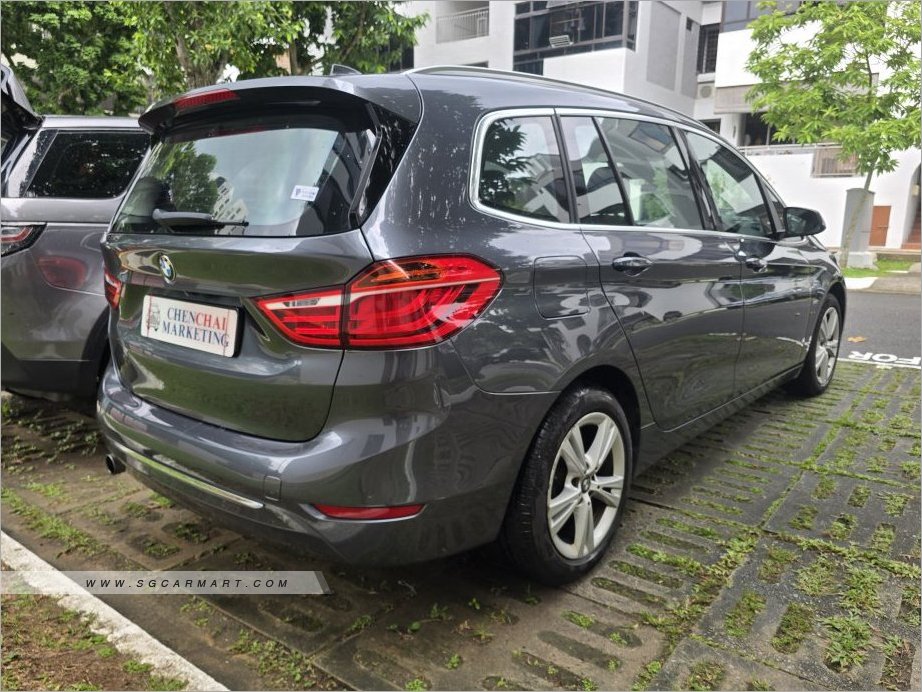 BMW 216D Gran Tourer 2017 photo 3