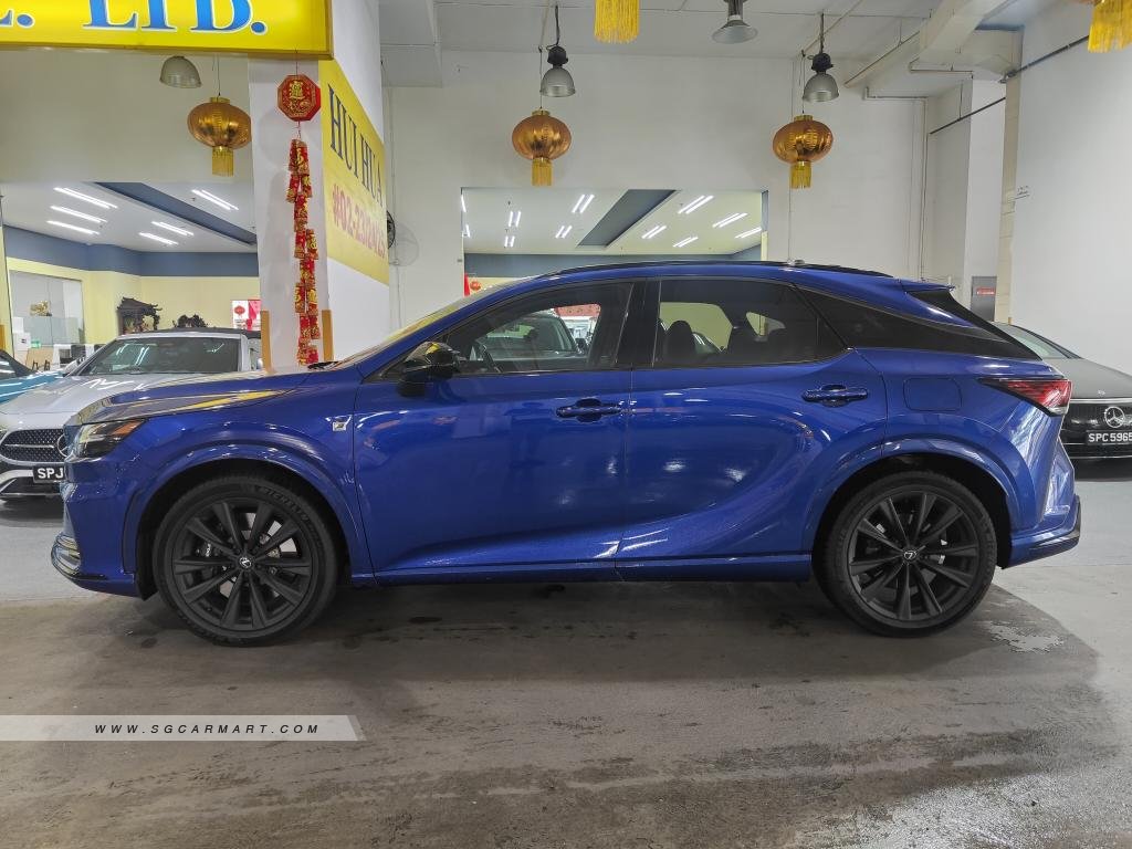 Lexus Rx500H 2025 photo 3