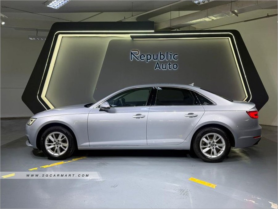 Audi A4 2017 photo 2