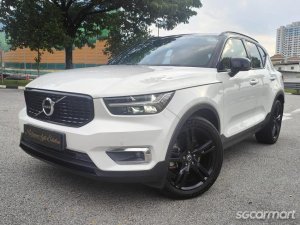 Volvo XC40 T4 R-Design Moonroof-thumbnail