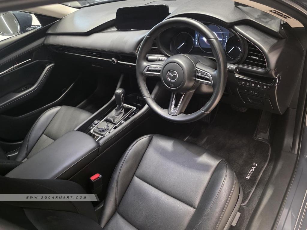 Mazda 3 Mild Hybrid 1.5A Elegance Sunroof