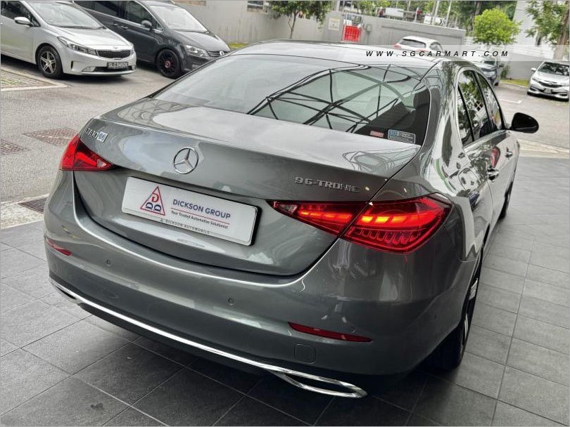BMW 5 Series 523i Highline - Side Front