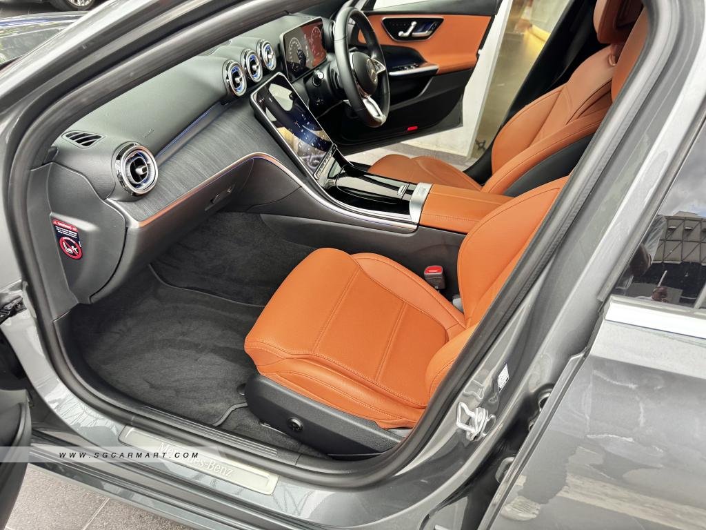 BMW 5 Series 523i Highline - Side Front