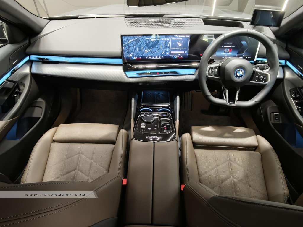 BMW i5 Touring Electric eDrive40 M-Sport