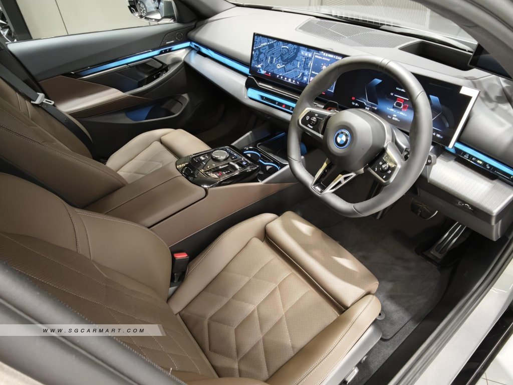 BMW i5 Touring Electric eDrive40 M-Sport