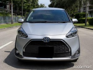 Toyota Sienta Hybrid 1.5A G