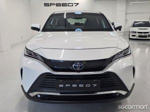 Toyota Harrier Hybrid 2.5A Premium