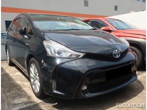 Toyota Prius Alpha Hybrid 1.8A S-thumbnail