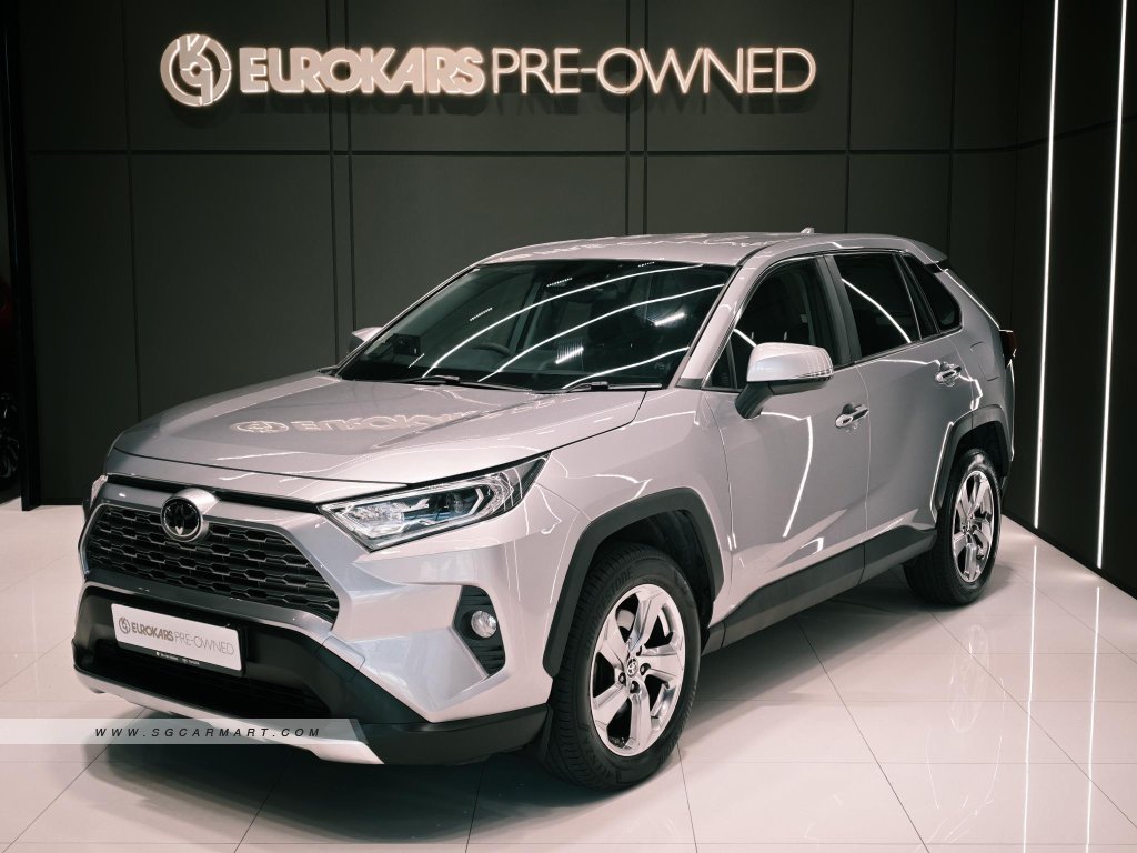 Toyota Rav4 2.0A Premium