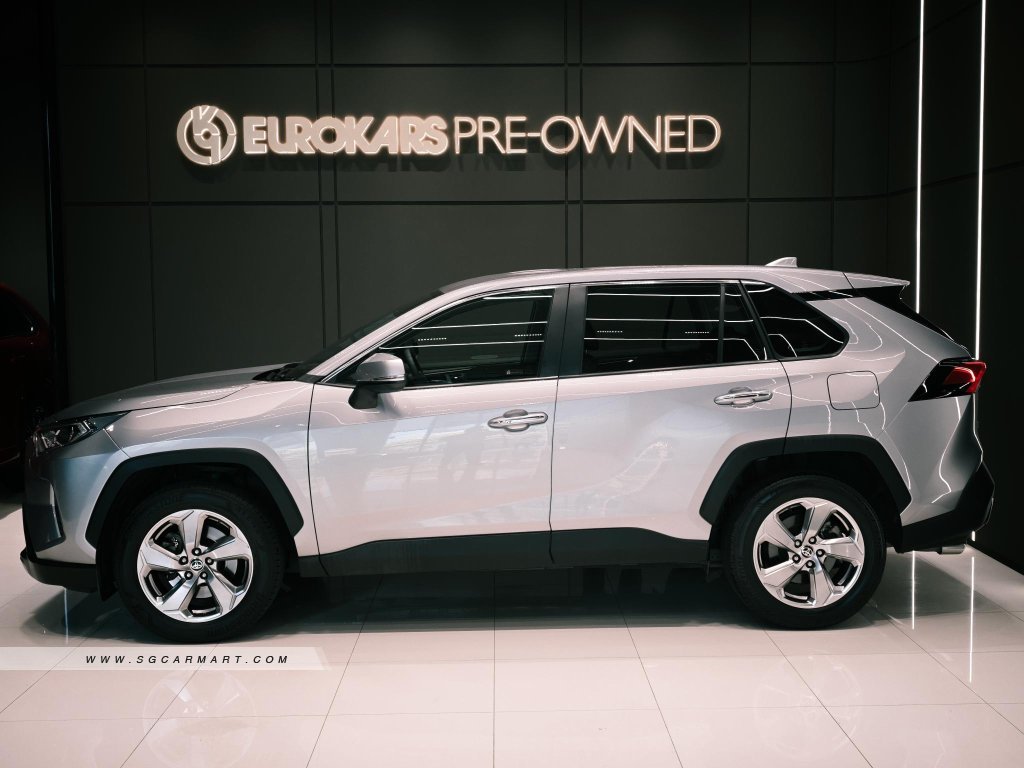 Toyota Rav4 2.0A Premium