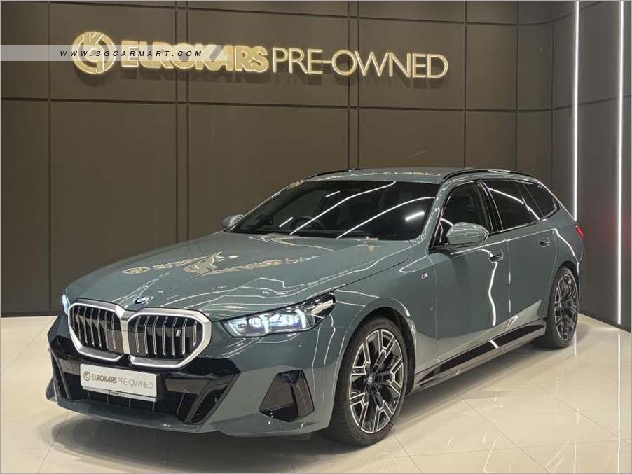 BMW i5 Touring Electric eDrive40 M-Sport
