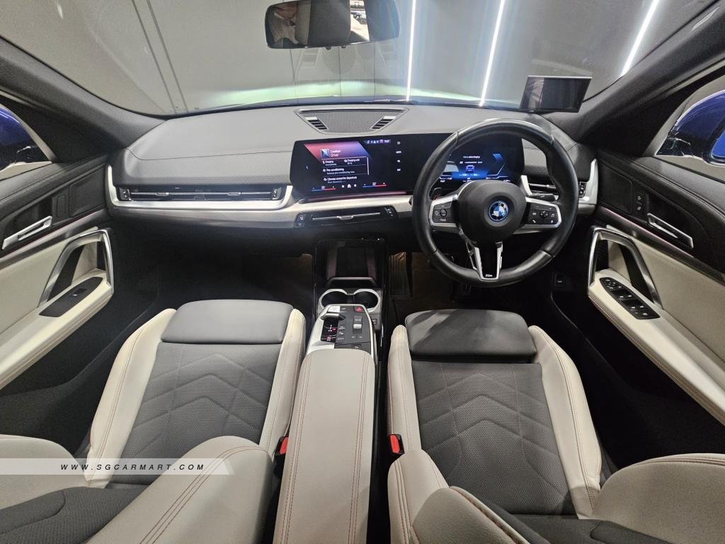 BMW iX2 Electric eDrive20 M-Sport