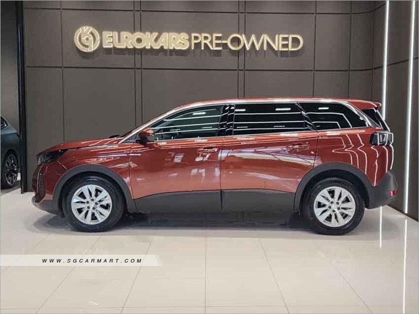 Peugeot 5008 1.2A Puretech EAT8 Active Premium