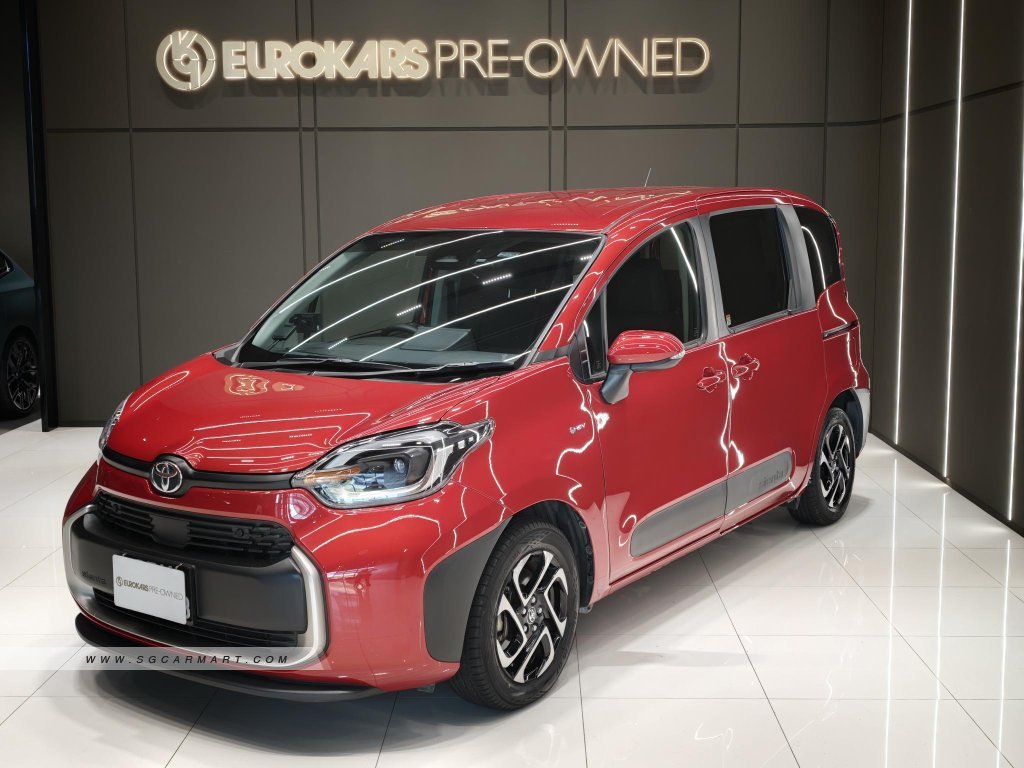 Toyota Sienta Hybrid 1.5A