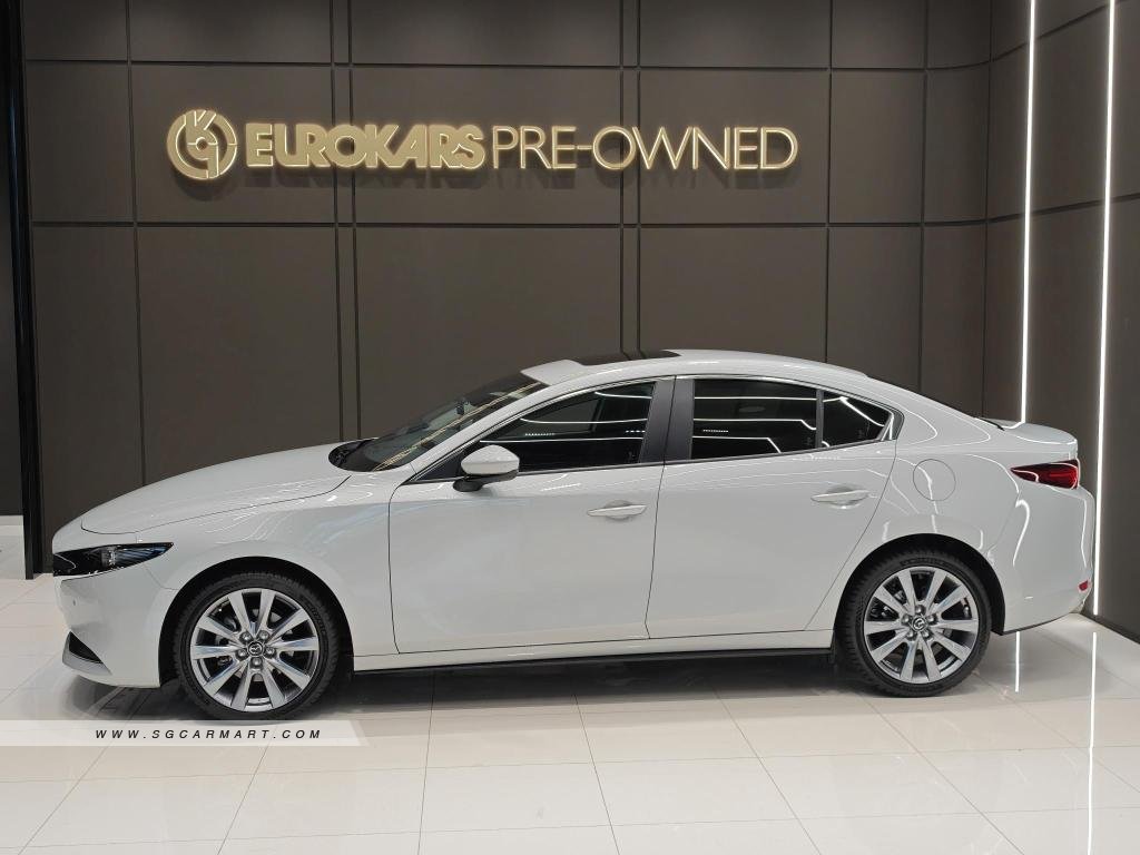 Mazda 3 Mild Hybrid 1.5A Luxury Sunroof
