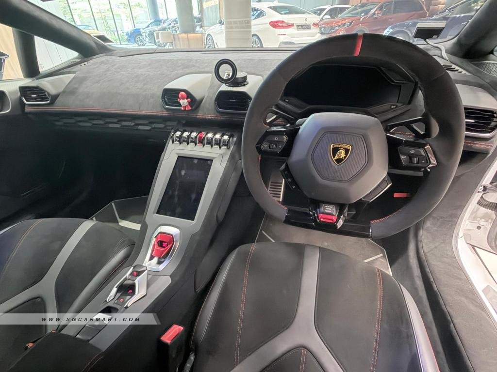 Lamborghini Huracan STO