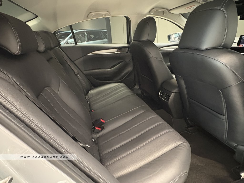 Mazda 6 2.0A Luxury